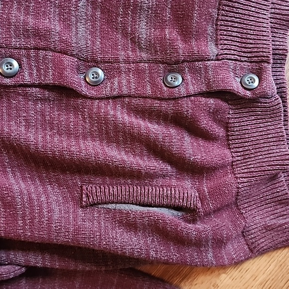 American rag fall sweater - Picture 3 of 4